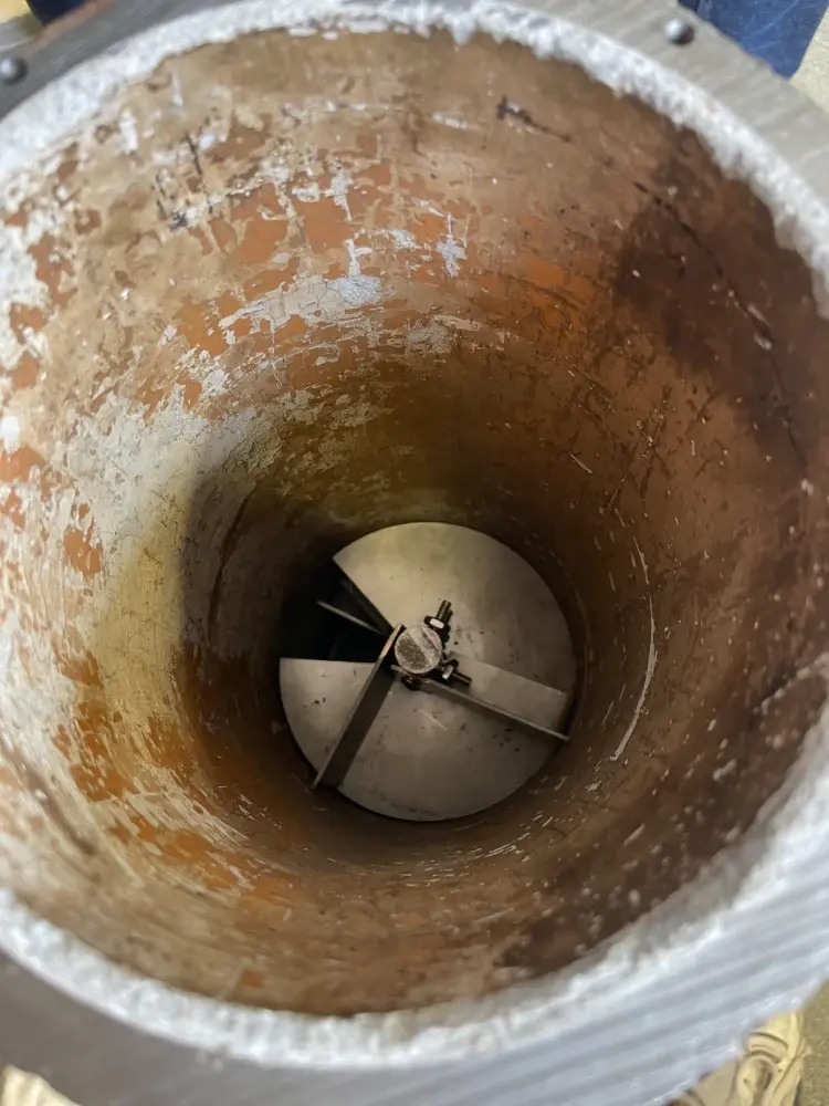Inside the reactor — auger detail